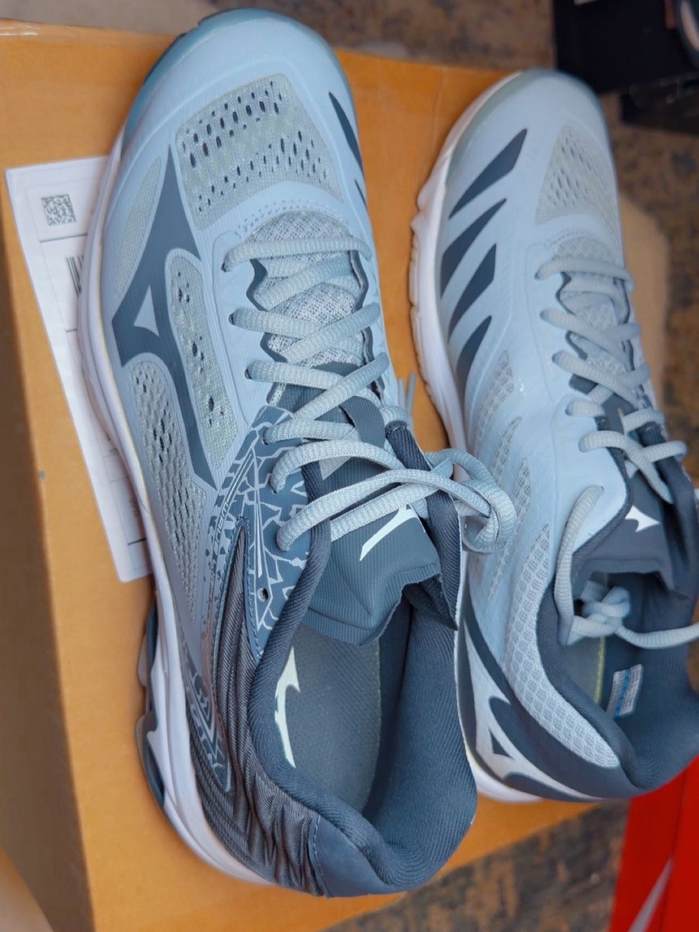 Mizuno Light Blue and Gray Performance Running Shoes